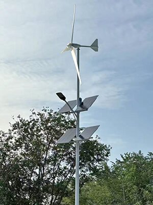 水平軸 風(fēng)光互補(bǔ)路燈系統(tǒng)